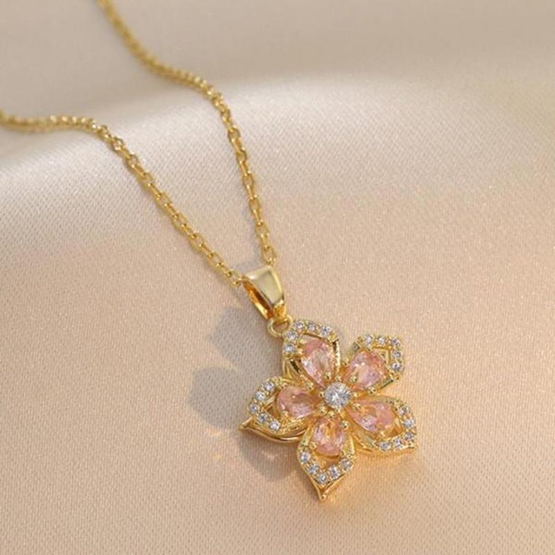 Rhinestone Flower Pendant Necklace