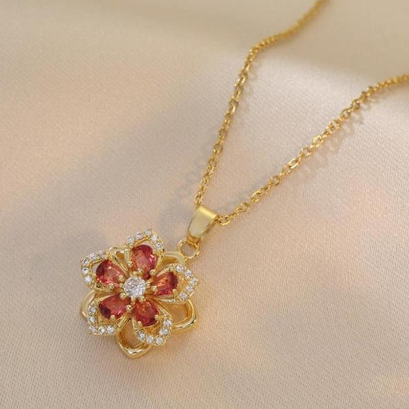 Rhinestone Flower Pendant Necklace