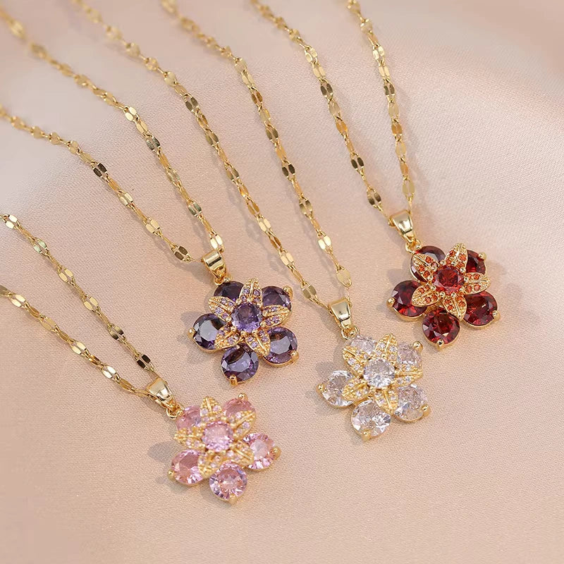 Rhinestone Flower Pendant Necklace