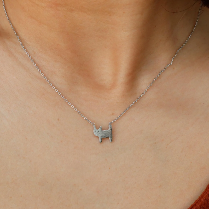 Whiskered Whisper Cat Necklace – A Minimalist Ode to Feline Grace